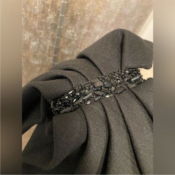 Marchesa Notte Elegant Black One-Shoulder bow detailed miniDress, US4 - Picture 7 of 12